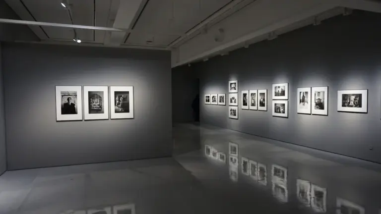 Duisburg: Dejan Sarićs „IN BETWEEN“ ab 3. Juli