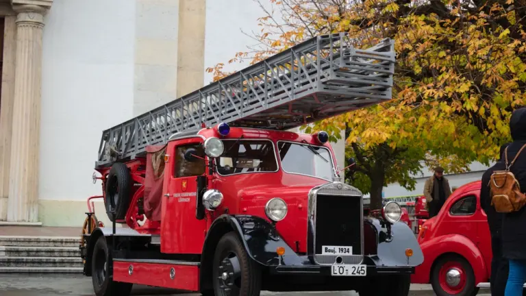 Leipzig: Feuerwehrtechnik zum Anfassen auf dem Markt