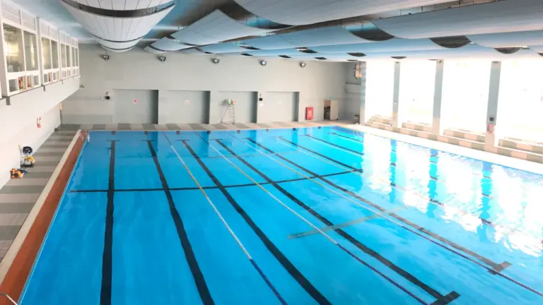 Neckarau: Schwimmer müssen nächste Woche später ins Bad