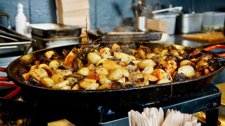 Kartoffelpfanne mit Pfifferlingen: goldbraun und sicher