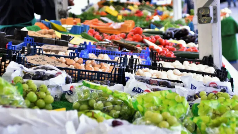 Saarbrücker Bauernmarkt: Regionale Frische jeden Samstag
