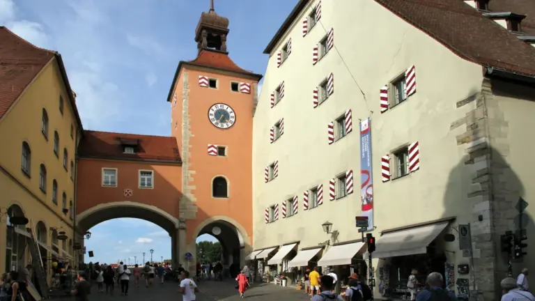 Stadtgeschichte auf Bayerisch: Führung am 1. September in Regensburg
