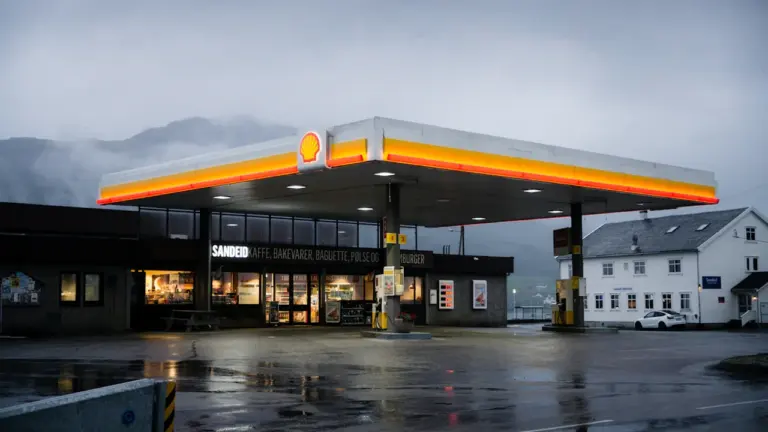Spritpreise im Herbst vergleichen: So lohnt sich der Tankstopp