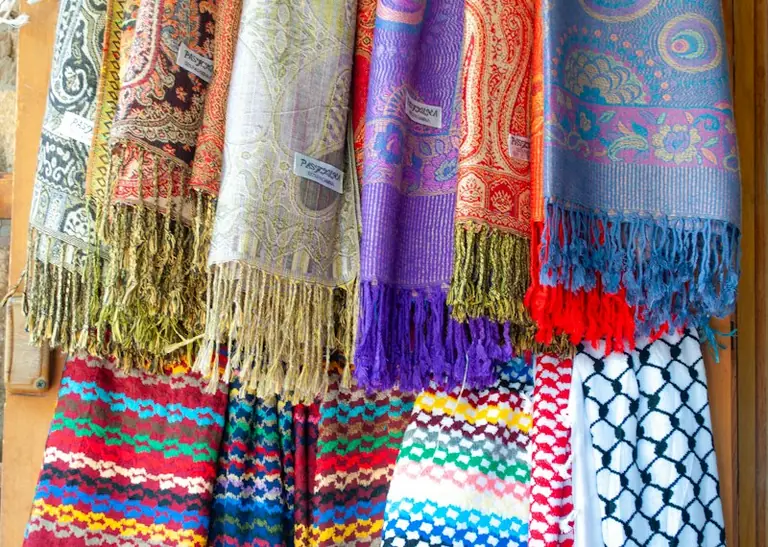 Stoffmarkt in Regensburg: Stoffe und Nähzubehör am 3. Oktober